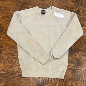 Woman's Green Sweatshirt with Park City on the front NWT